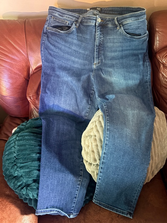 Kut from the Kloth Denim - Kut from the Kloth Denim Straight Skinny Leg Size 20